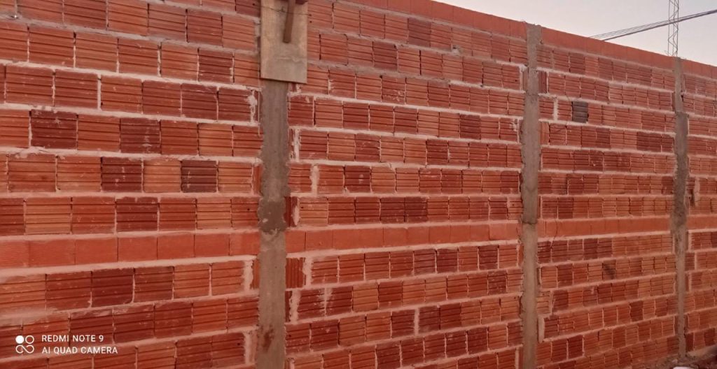 Muros: estrutura, segurança e valorização do espaço